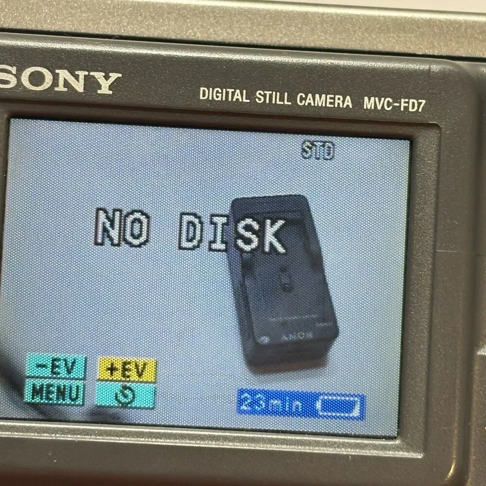 Sony Digital Mavica MVC-FD7 10x Optical Zoom Floppy Disk Camera